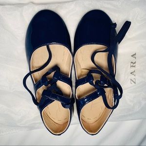 Zara - Size 9 - GUC - Navy Patent Bow Ballerina